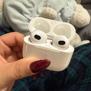 Apple Wireless Earbuds with Case